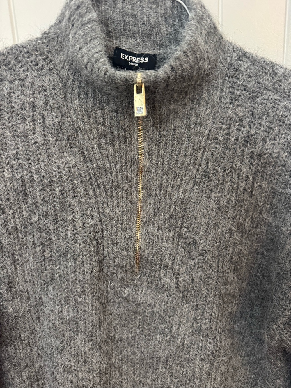 NWT Express London Gray Fuzzy Half Zip Sweater XS | Cozy Mock Neck Pullover -F - Picture 2 of 5